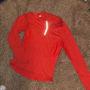 Nike quarter zip with armpit area venting fabric